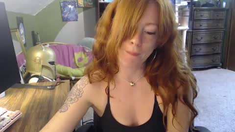 Snapshot of astraeasiren chatting on September 2025 05:46:02 PM AstraeaSiren online show from September 2025 05:46:02 PM