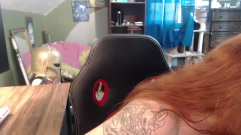 Snapshot of astraeasiren chatting on October 2025 05:43:02 PM AstraeaSiren online show from October 2025 05:43:02 PM