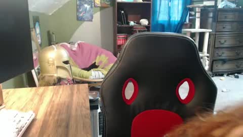 Snapshot of astraeasiren chatting on November 2025 06:18:02 PM AstraeaSiren online show from November 2025 06:18:02 PM