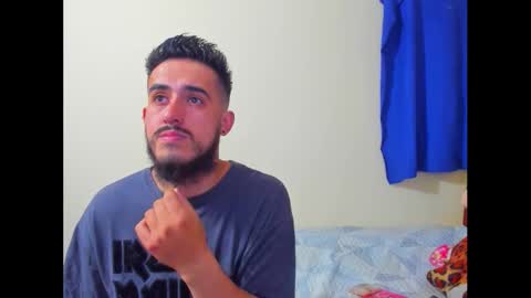 Mag and Molly online show from November 2025 03:05:01 AM