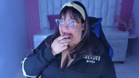 astrid1_s online show from March 2026 03:47:01 AM