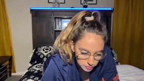 astro_n_tatiana online show from November 2025 05:06:01 AM