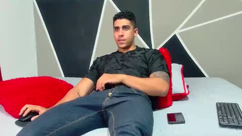 Astrom model independent online show from January 2025 01:32:01 AM