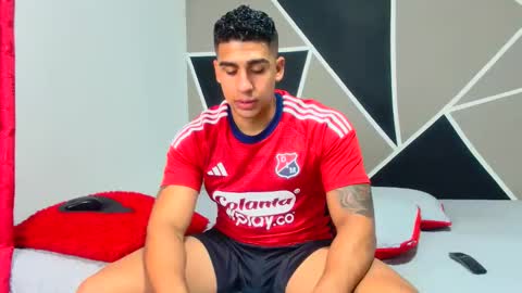 Astrom model independent online show from February 2025 02:56:01 AM