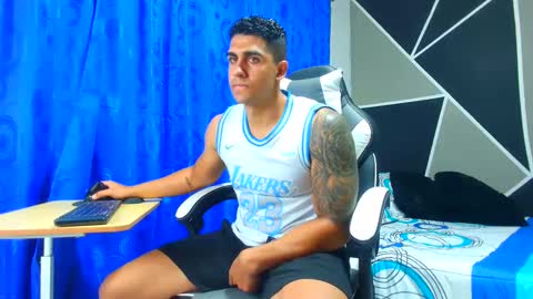 Astrom model independent online show from September 2025 01:38:02 PM