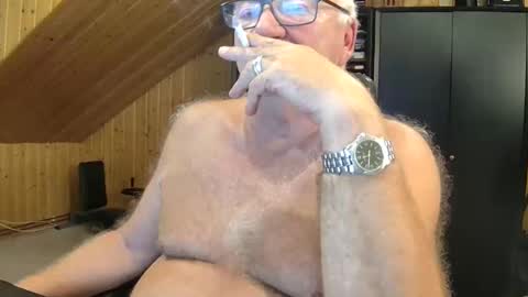 asusandy online show from September 2025 09:48:02 PM