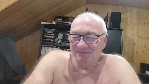 asusandy online show from February 2026 12:29:02 AM