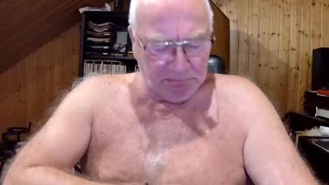 asusandy online show from July 2026 10:12:02 PM