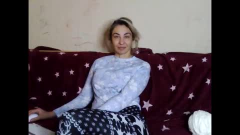 Snapshot of asyalu chatting on January 2025 09:22:02 AM AsyaLu online show from January 2025 09:22:02 AM