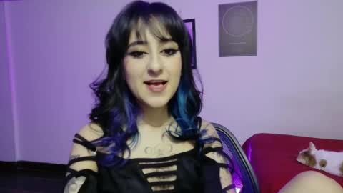 Atenea online show from April 2026 07:52:02 PM