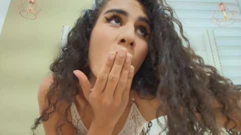 atenea online show from January 2026 04:17:01 AM