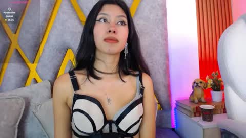 Athenea online show from April 2026 02:45:02 AM