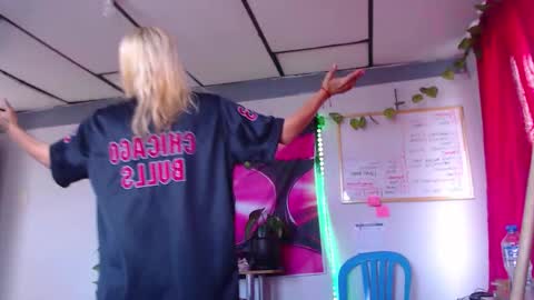 Atenea online show from December 2025 12:58:02 PM