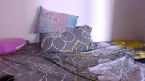 Snapshot of athleticboy2026 chatting on November 2025 06:42:02 PM Robin online show from November 2025 06:42:02 PM