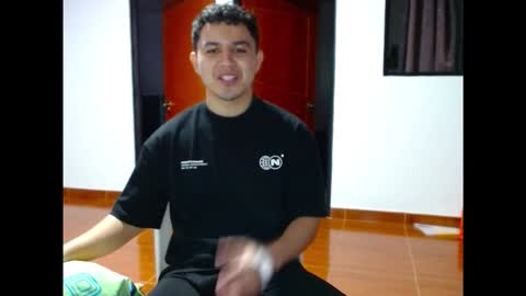 Snapshot of athleticboy2026 chatting on November 2025 10:23:02 PM Robin online show from November 2025 10:23:02 PM