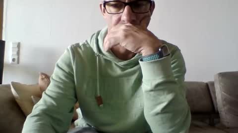 athome1976 online show from April 2026 08:39:03 AM