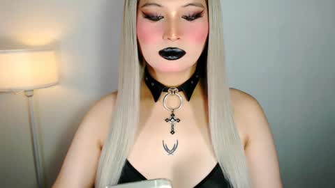 Audrey online show from March 2026 08:26:33 AM