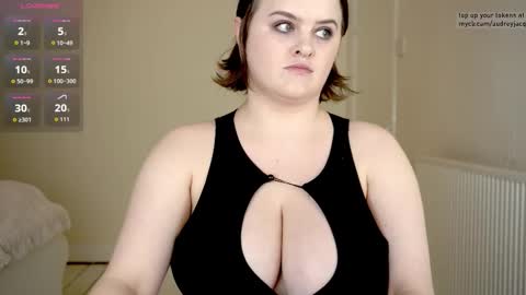 Audrey Jacq online show from November 2025 04:29:01 PM