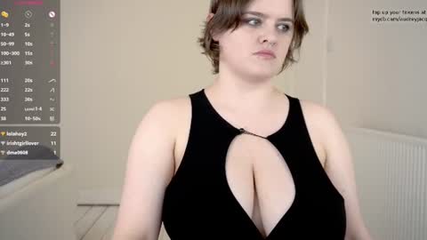 Audrey Jacq online show from July 2026 02:32:01 PM