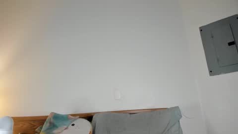 Snapshot of audreymadison chatting on October 2025 06:32:01 AM AudreyAlien online show from October 2025 06:32:01 AM