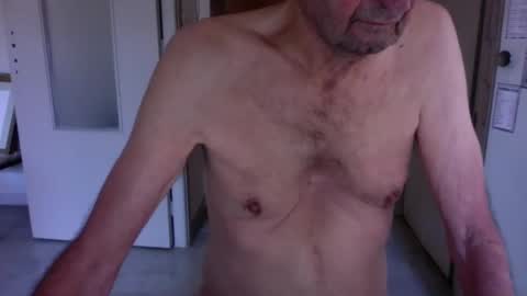 Snapshot of auguste061400 chatting on December 2024 10:13:02 AM auguste061400 online show from December 2024 10:13:02 AM