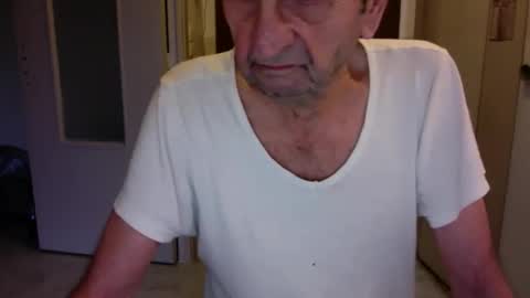 Snapshot of auguste061400 chatting on December 2025 09:14:02 AM auguste061400 online show from December 2025 09:14:02 AM