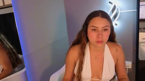 Snapshot of aura_verde chatting on February 2026 03:18:01 AM aura verde online show from February 2026 03:18:01 AM