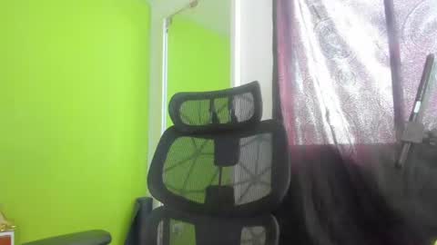 Aura Divina  online show from July 2026 08:03:02 PM