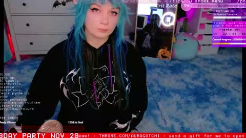 Snapshot of auragotchi chatting on November 2025 06:04:02 AM Aurora Aura online show from November 2025 06:04:02 AM