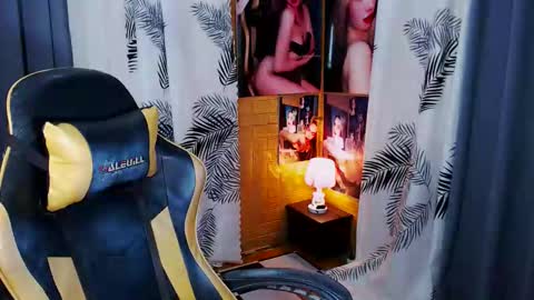 Miss awra online show from March 2026 03:56:01 PM