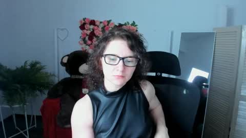 Aurelia online show from May 2026 01:25:02 AM