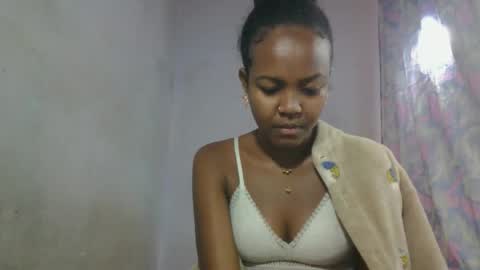 Snapshot of aurelie08 chatting on May 2026 09:59:01 AM aurelie08 online show from May 2026 09:59:01 AM