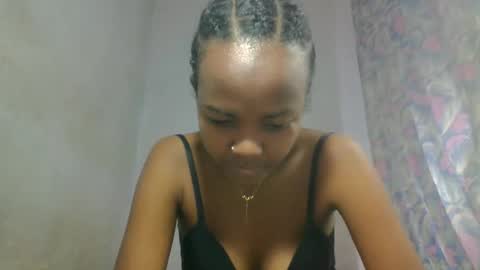 Snapshot of aurelie08 chatting on May 2026 10:53:02 AM aurelie08 online show from May 2026 10:53:02 AM