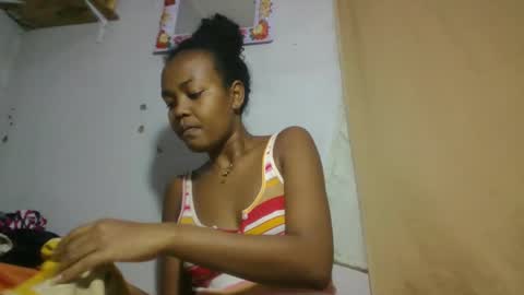 Snapshot of aurelie08 chatting on June 2026 04:53:02 PM aurelie08 online show from June 2026 04:53:02 PM