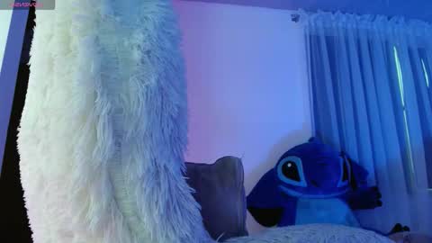 Aurora online show from September 2025 09:06:02 PM