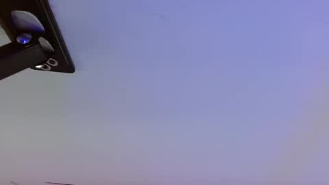 Aurora online show from September 2025 12:43:02 PM