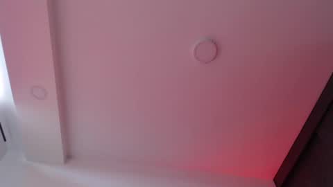 Aurora online show from October 2025 09:13:01 PM