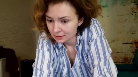 Aurora online show from April 2026 04:12:02 PM