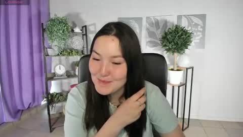 Snapshot of aurora_briggs chatting on June 2026 12:18:01 PM Camila online show from June 2026 12:18:01 PM