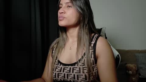 aurora_collins08 online show from April 2026 03:24:01 PM