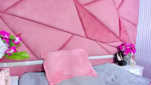 Aurora online show from February 2026 12:37:01 PM