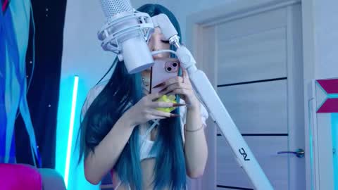 AURORA NATSUKI online show from November 2025 11:31:02 AM