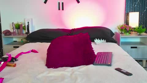 Aurora  online show from April 2026 02:00:02 PM