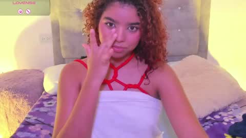 Snapshot of aurora_rodriguez chatting on March 2025 05:29:02 AM aurora_rodriguez online show from March 2025 05:29:02 AM