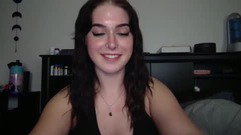 Snapshot of auroralightz1 chatting on October 2025 01:33:02 AM auroralightz1 online show from October 2025 01:33:02 AM