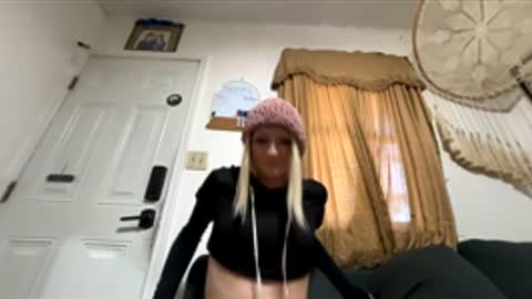 Destiny Nicole online show from June 2026 10:34:01 PM