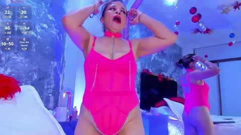 Snapshot of aurorarojas chatting on December 2024 06:03:02 AM Aurora Rojas online show from December 2024 06:03:02 AM