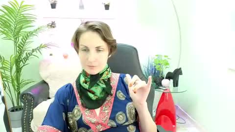 Snapshot of aurorascript chatting on November 2025 03:07:02 PM Aurora online show from November 2025 03:07:02 PM