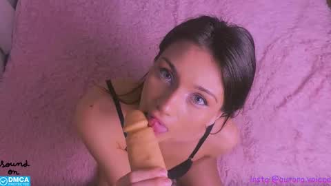 Snapshot of auroravoice chatting on September 2025 08:24:02 PM Aurora Voice online show from September 2025 08:24:02 PM