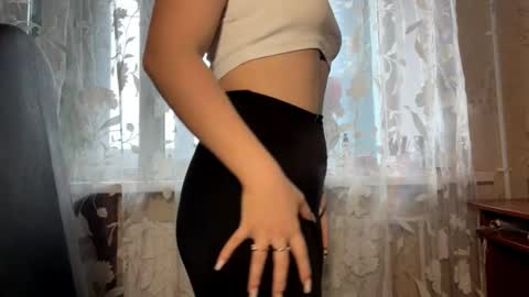 Snapshot of aurorekhuu chatting on February 2026 07:07:02 AM Elizabeth online show from February 2026 07:07:02 AM